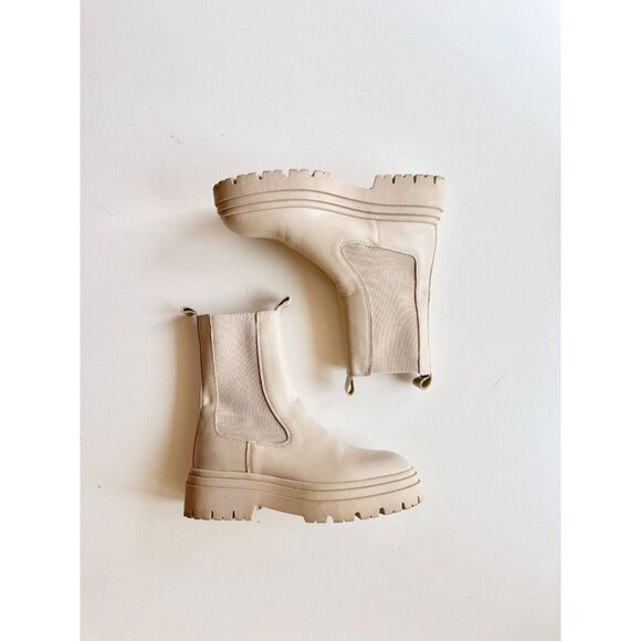 ZARA Ivory Leather Lug Sole Platform Ankle Chelsea Boots, Size 36 - Picture 1 of 16